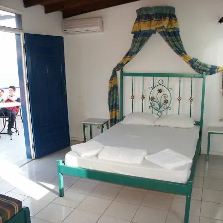 Kleoni Club 3*
