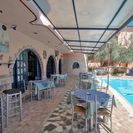 Kleoni Club Aparthotel