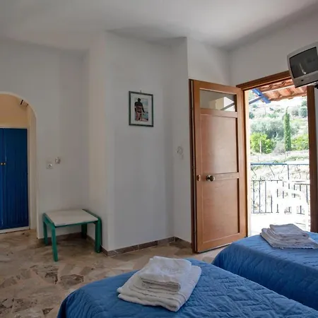 Kleoni Club Τολό