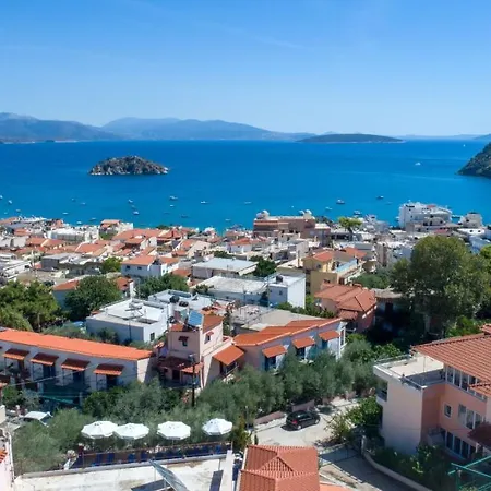 アパートホテル Kleoni Club トロン