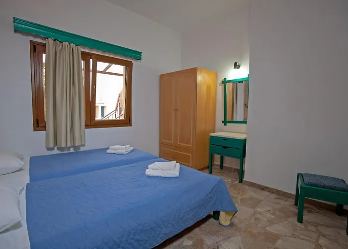 Kleoni Club Aparthotel