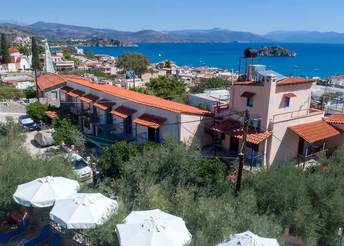 Aparthotel Kleoni Club 3*